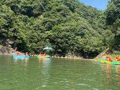-安吉龙王山峡谷漂流