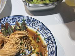 -石牌岭小亮蒸虾•湖北老字号(左岭店)