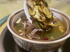 -东巴谷野生菌火锅餐厅