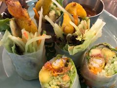 牛油果软壳蟹米纸卷-CHINCHIN 青青·泰国料理(万象食家店)
