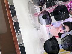 -华彬眼镜专业渐进配镜(潘家园店)