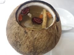 椰子乳鸽汤-明香海鲜酒家(华强北店)