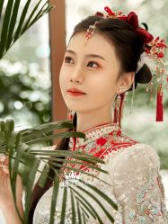 点击看大图 -艾拉·女王婚纱礼服馆