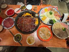 -周小明火锅(黑金冠社区店)