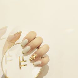 -海豚湾美甲美睫店