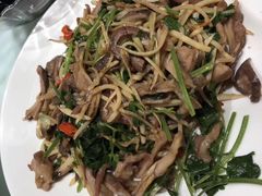 -梁家大院•农家菜(昆山会展中心店)