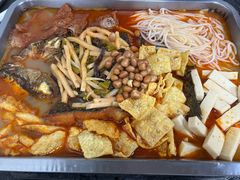 -在巷子里的烤肉店·螺蛳粉烤鱼·牛蛙(和美城店)