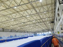 -乔波室内滑雪场