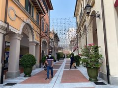 -佛罗伦萨小镇广佛名品奥特莱斯(疏港路店)