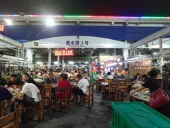 大堂-四川小胡子海鲜(丁村万人海鲜广场店)