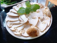 松茸刺身-藏味八珍特色火锅