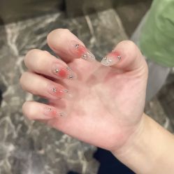 -UGIRL有个美甲