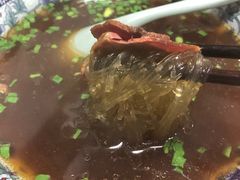 干切牛肉粉丝汤-老新隆牛肉锅贴(新街口店)