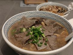 -粉吖吖·邵阳米粉(体育西路店)
