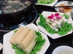 -东椰·海南椰子鸡火锅(朝阳门店)