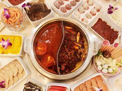 番茄鸳鸯锅-屋头串串(龙潭寺店)