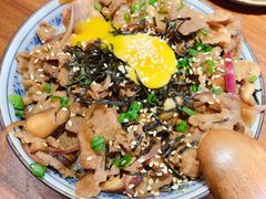 牛肉盖饭-信日本料理(信义坊店)