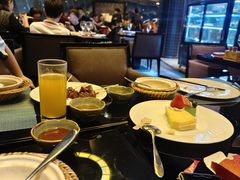 -宝利来国际大酒店-凤凰阁旋转餐厅