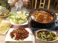 -霄汉牛三鲜湖北砂锅菜(万松园2店)