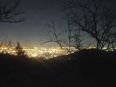 -鬼笑石后山停车场