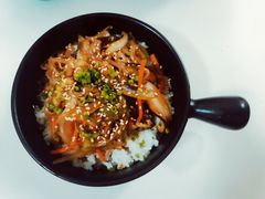 威克特招牌辣白菜肥牛饭-威克特披萨汉堡