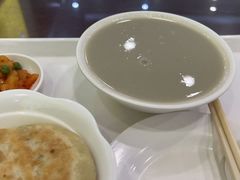 -聚德华天护国寺小吃(甜水园店)