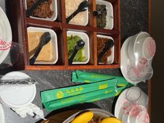 -五谷丰登农家院·地道胶东菜·海鲜烧烤(威海店)