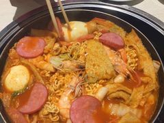 -三清洞摩西韩式年糕火锅(威高广场店)