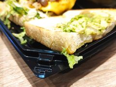 -The Habit Burger Grill 哈比特汉堡(爱琴海店)