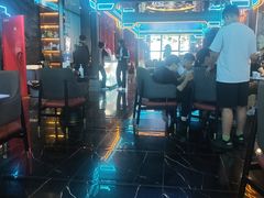-屋有岛沉浸游戏旗舰店(中山公园店)