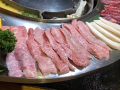 -哈哈碳都·牛肋条无限自助烤肉(宝龙店)