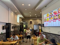 -雷祖芳老妈蹄花店