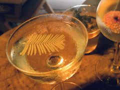 -Shift cocktail bar鸡尾酒吧