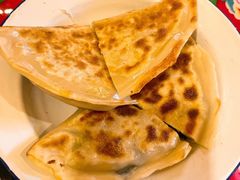 -闯关东东北农家菜(崂山石老人店)