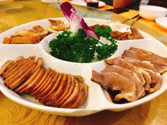 -阿三鱼头泡饼·家常菜