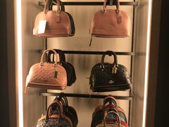 -COACH蔻驰(赛特奥特莱斯店)