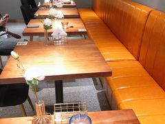 -POKEE VIA&Brunch·维娅(重庆来福士店)