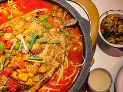 -鸣记脆皮烤鱼(三八广场店)