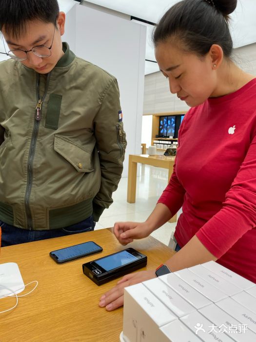 Apple零售店(济南恒隆广场店)图片