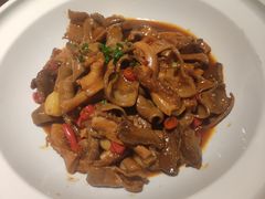 临川牛杂-千百味红餐厅·江西菜(绿地双子塔店)