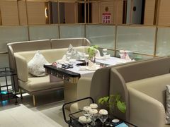 -红鼎豆捞·非遗鲍皇汤火锅(宝丰路店)