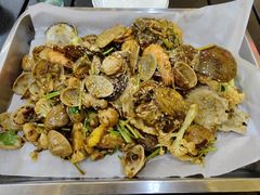 -鑫渔港海鲜本地菜·山海关浑锅(东戴河店)