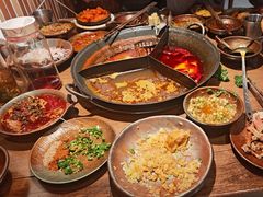 奔驰锅-巴卤社老火锅(财富店)