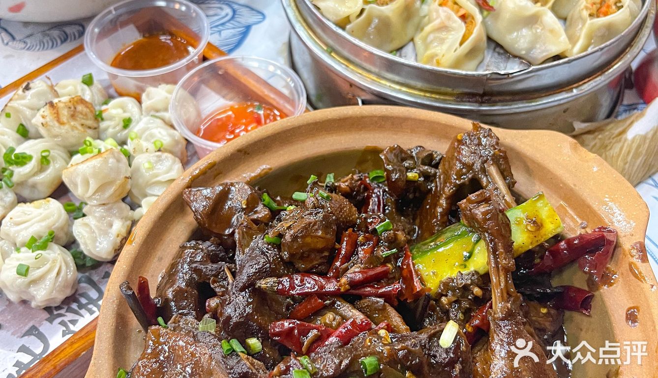 小龙虾搭配叫花鸡❗️让我看看谁还没有吃过🦞 