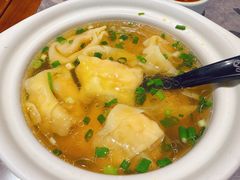 -莱莱小笼·乔艾