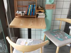 -蜜蜂小象·榴莲千层蛋糕(时代汇11栋店)
