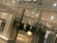 -COS(月星环球港店)