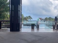 -亚龙湾喜来登·美景台大堂吧