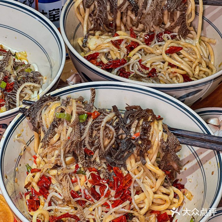 多少次来钟楼,就为了这 👉燃柒爆肚面