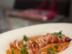 碳烤鱿鱼酸汤奶油汁-LESCEDARS Brasserie Bistro香柏树